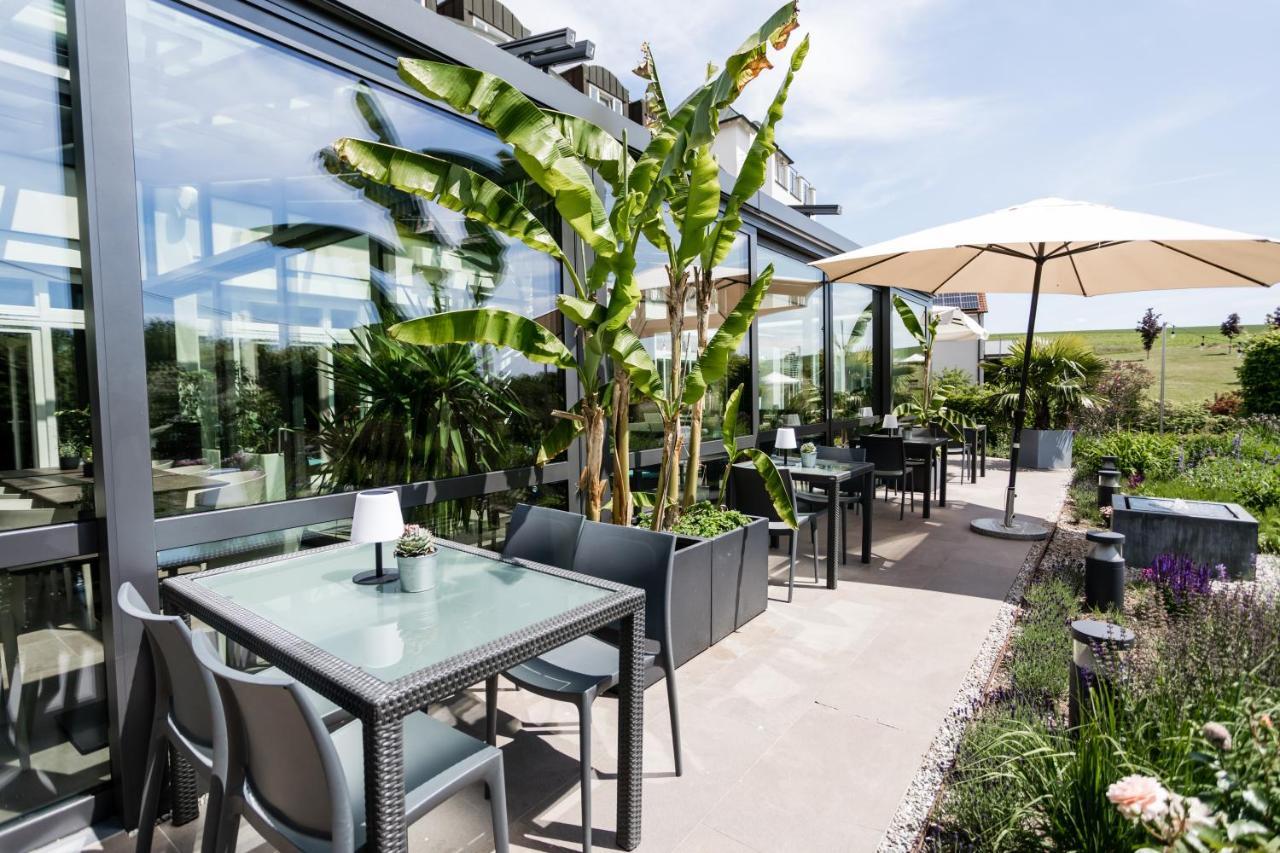Landhotel Rügheim エクステリア 写真