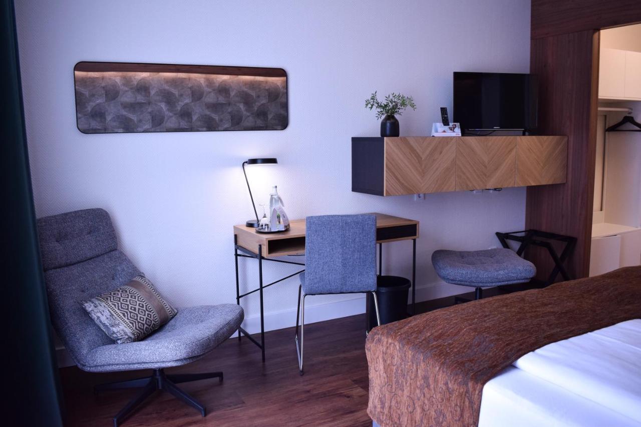 Landhotel Rügheim エクステリア 写真
