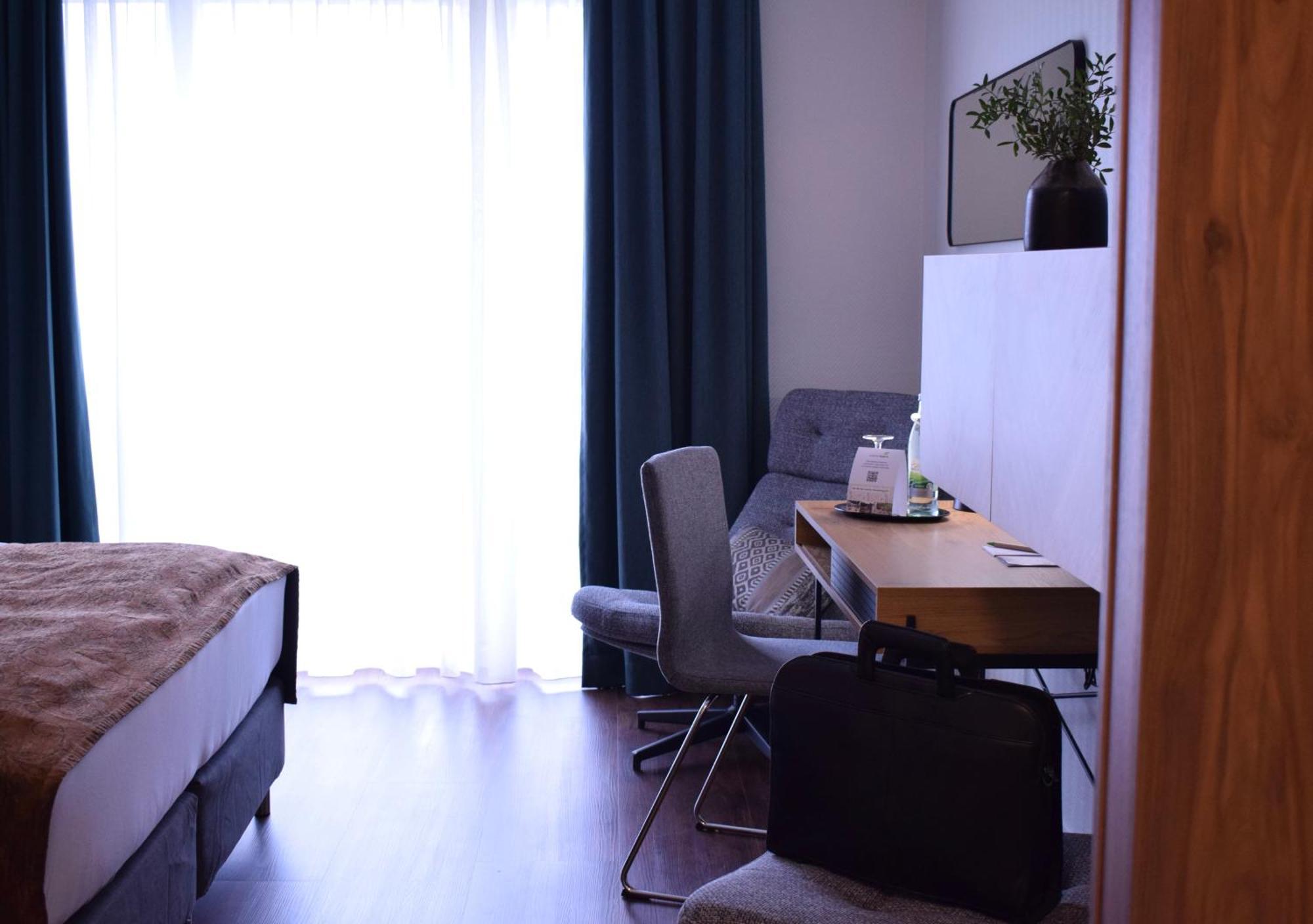 Landhotel Rügheim エクステリア 写真