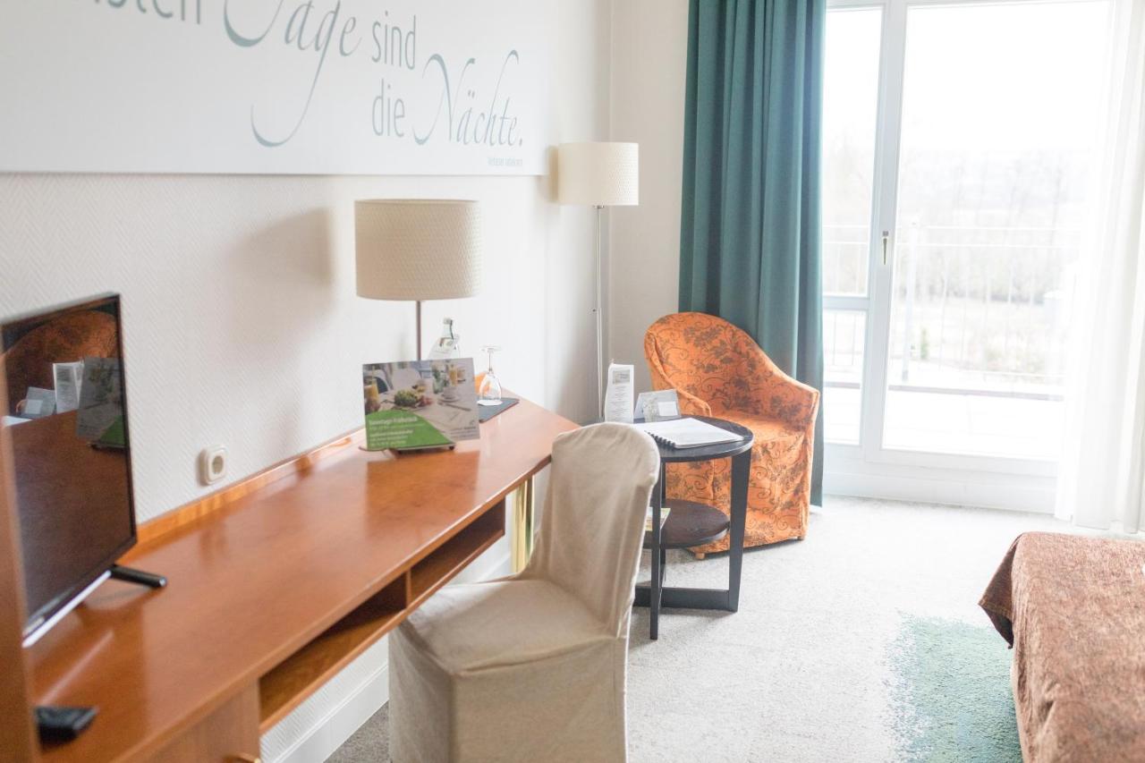Landhotel Rügheim エクステリア 写真