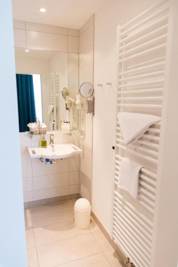 Landhotel Rügheim エクステリア 写真